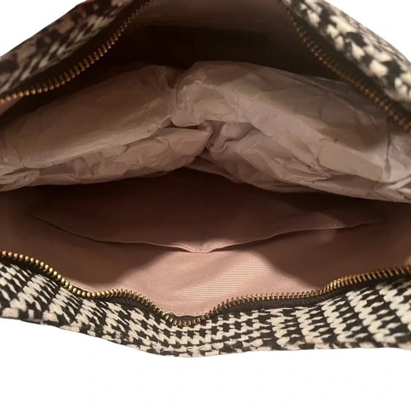 NWOT Talbots Black and Whitete Houndstooth Purse with gold Accents - Picture 7 of 9